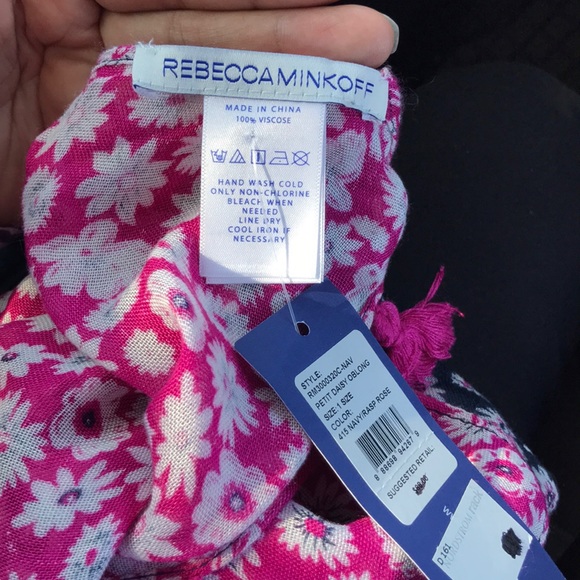 Scarf - Picture 5 of 5